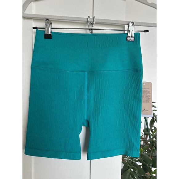Spiritual Gangster Pants - Spiritual Gangster Love Sculpt Biker Short 5", Size XS/S, NWT, Turquoise